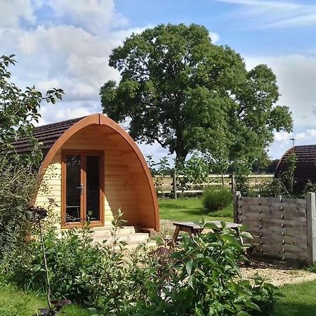 Hotel Campion Glamping Pod Cheltenham Exteriér fotografie